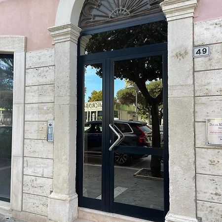 Casa Bolina - Centro Termoli Lejlighed Eksteriør billede